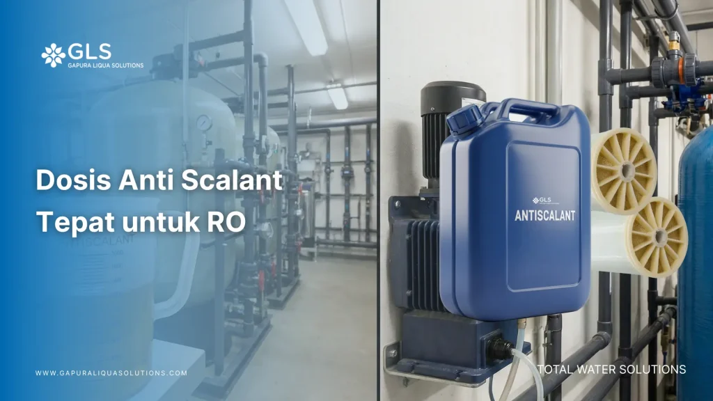 Teknisi melakukan kalibrasi pompa injeksi kimia untuk memastikan dosis anti scalant tepat pada sistem RO industri Gapura Liqua Solutions.